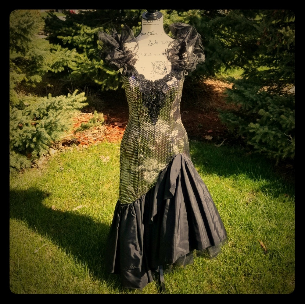 Gorgeous Vintage 80's Prom Dress